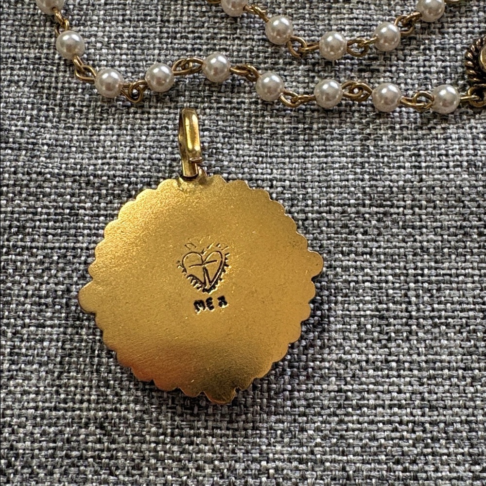 Virgins Saints & Angels 4-strand pearl ,gold chain necklace removable medallion - Picture 4 of 9